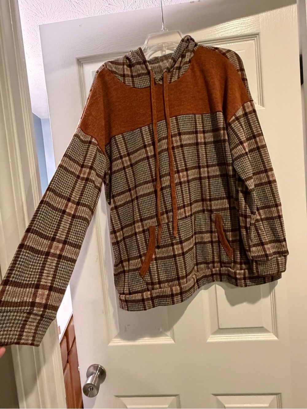 Women's Plaid Hooded Pullover Sweater - Rust Trim